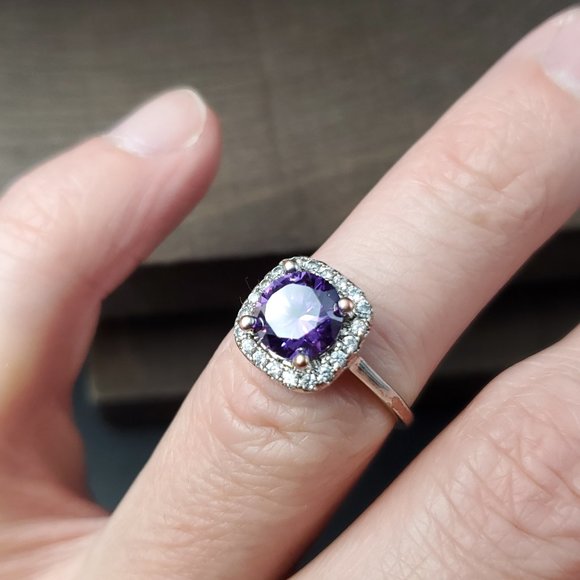 Size 5.5 Silver & Copper Tone Purple Round Cubic Zirconia Halo Ring - Picture 2 of 7
